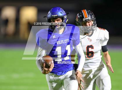 Thumbnail 1 in Wolfe City vs. Tom Bean (UIL 2A-1 Region II Bi-District Playoff) photogallery.