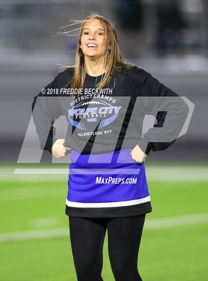 Thumbnail 3 in Wolfe City vs. Tom Bean (UIL 2A-1 Region II Bi-District Playoff) photogallery.