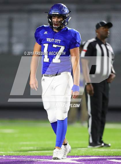 Thumbnail 2 in Wolfe City vs. Tom Bean (UIL 2A-1 Region II Bi-District Playoff) photogallery.