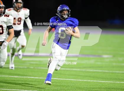 Thumbnail 3 in Wolfe City vs. Tom Bean (UIL 2A-1 Region II Bi-District Playoff) photogallery.