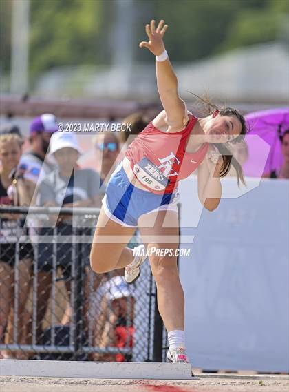 Thumbnail 2 in Class 3 Shot Put (MSHSAA State Championship) photogallery.