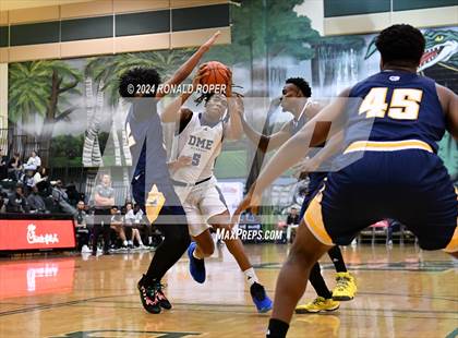 Thumbnail 1 in DME Academy vs. Dream City Christian National (Chick-Fil-A Classic) photogallery.