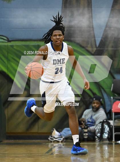 Thumbnail 3 in DME Academy vs. Dream City Christian National (Chick-Fil-A Classic) photogallery.