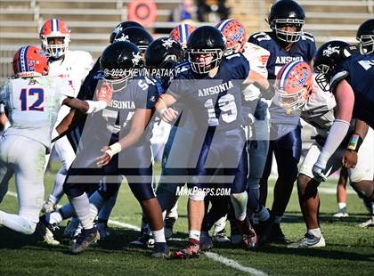 Thumbnail 2 in Bloomfield vs. Ansonia (CIAC Class S Final) photogallery.