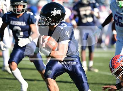 Thumbnail 3 in Bloomfield vs. Ansonia (CIAC Class S Final) photogallery.