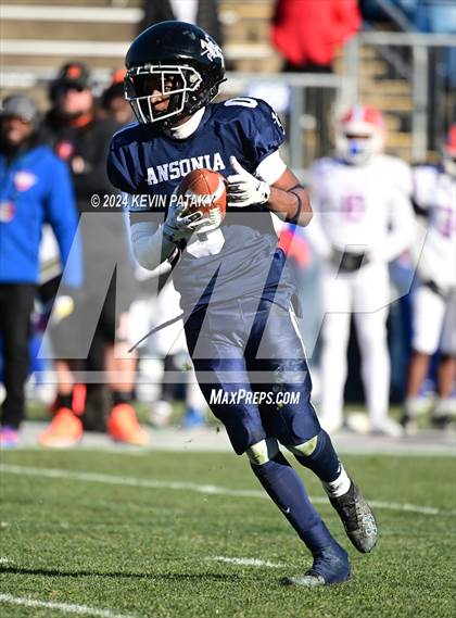 Thumbnail 2 in Bloomfield vs. Ansonia (CIAC Class S Final) photogallery.
