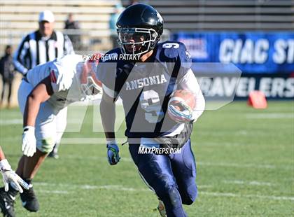 Thumbnail 3 in Bloomfield vs. Ansonia (CIAC Class S Final) photogallery.