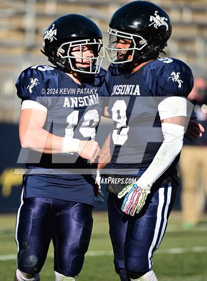 Thumbnail 3 in Bloomfield vs. Ansonia (CIAC Class S Final) photogallery.