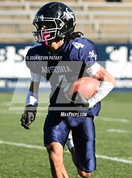Thumbnail 3 in Bloomfield vs. Ansonia (CIAC Class S Final) photogallery.
