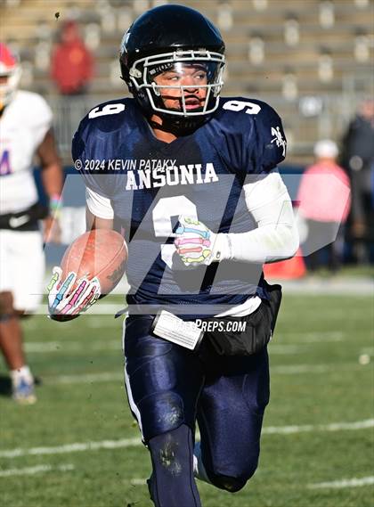 Thumbnail 3 in Bloomfield vs. Ansonia (CIAC Class S Final) photogallery.