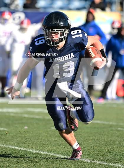 Thumbnail 1 in Bloomfield vs. Ansonia (CIAC Class S Final) photogallery.