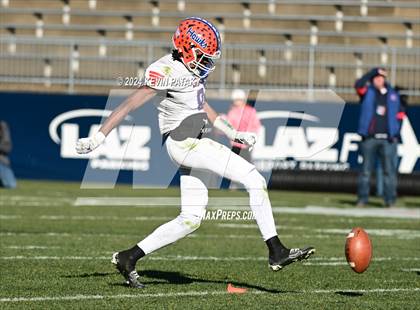 Thumbnail 1 in Bloomfield vs. Ansonia (CIAC Class S Final) photogallery.