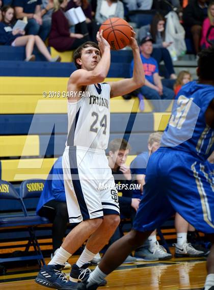 Thumbnail 3 in Bledsoe County vs Soddy Daisy photogallery.
