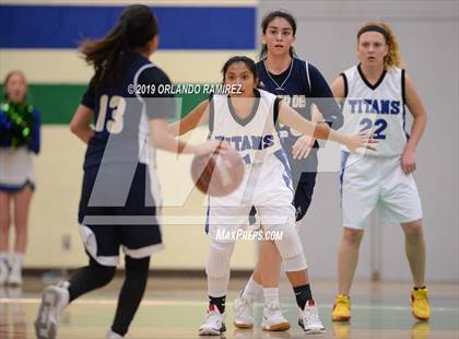 Thumbnail 3 in Mater Dei Catholic @ Eastlake photogallery.