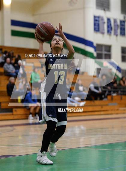 Thumbnail 2 in Mater Dei Catholic @ Eastlake photogallery.