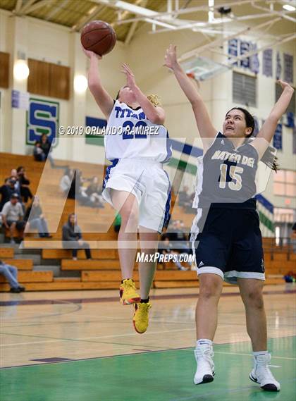 Thumbnail 1 in Mater Dei Catholic @ Eastlake photogallery.