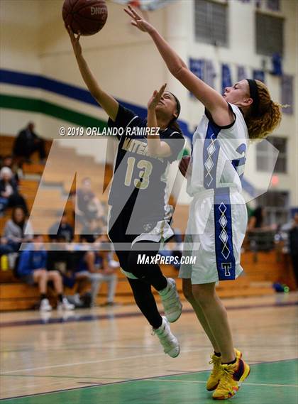 Thumbnail 2 in Mater Dei Catholic @ Eastlake photogallery.