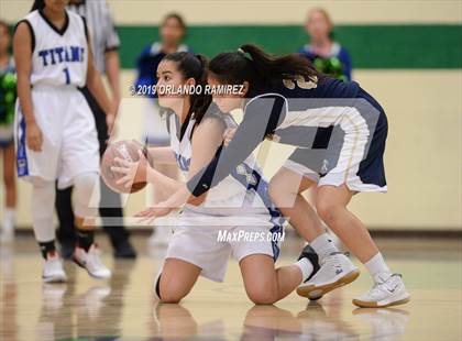 Thumbnail 3 in Mater Dei Catholic @ Eastlake photogallery.