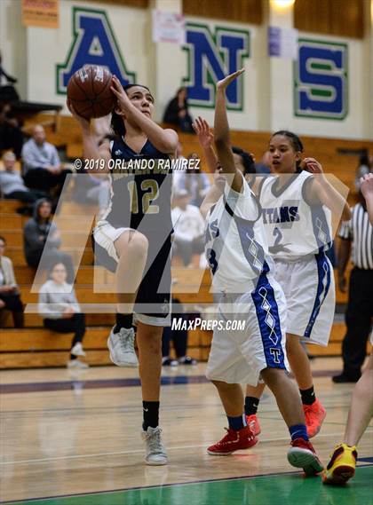 Thumbnail 2 in Mater Dei Catholic @ Eastlake photogallery.