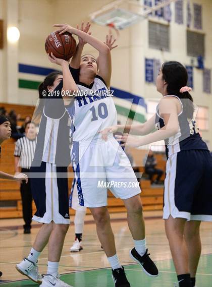 Thumbnail 2 in Mater Dei Catholic @ Eastlake photogallery.