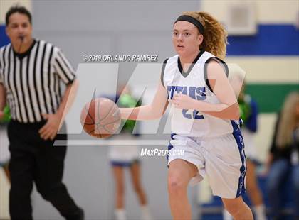 Thumbnail 3 in Mater Dei Catholic @ Eastlake photogallery.