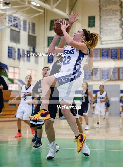 Thumbnail 3 in Mater Dei Catholic @ Eastlake photogallery.
