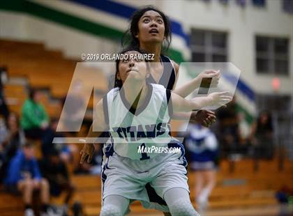 Thumbnail 3 in Mater Dei Catholic @ Eastlake photogallery.