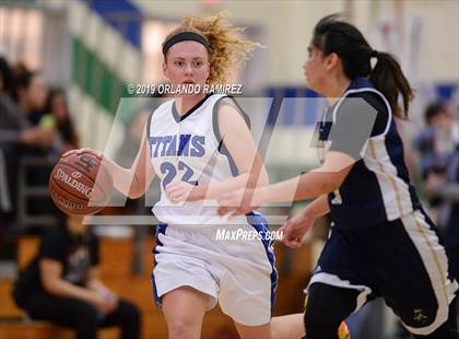 Thumbnail 2 in Mater Dei Catholic @ Eastlake photogallery.