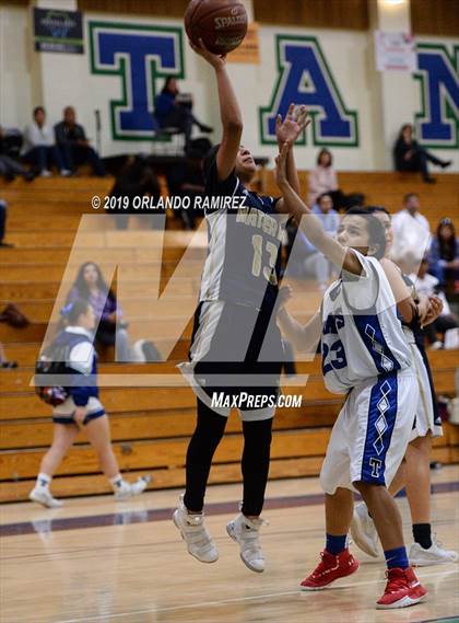 Thumbnail 1 in Mater Dei Catholic @ Eastlake photogallery.