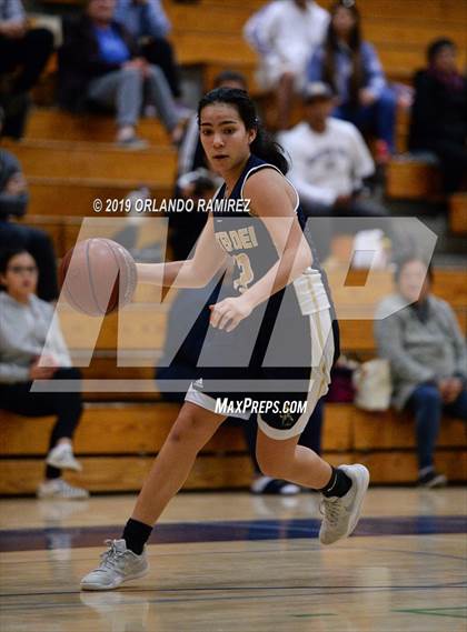 Thumbnail 3 in Mater Dei Catholic @ Eastlake photogallery.