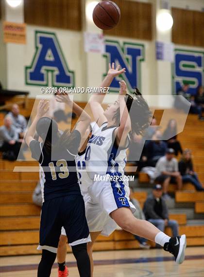 Thumbnail 3 in Mater Dei Catholic @ Eastlake photogallery.