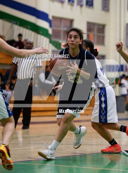 Thumbnail 2 in Mater Dei Catholic @ Eastlake photogallery.