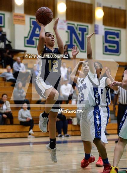 Thumbnail 3 in Mater Dei Catholic @ Eastlake photogallery.