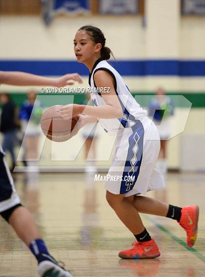 Thumbnail 1 in Mater Dei Catholic @ Eastlake photogallery.