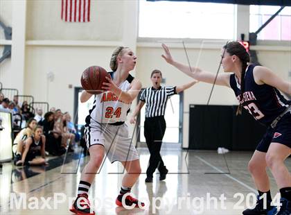 Thumbnail 1 in Justin-Siena vs. Arcata (CIF NorCal Regional D4 Final) photogallery.