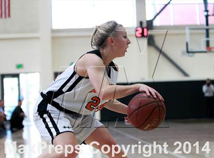 Thumbnail 3 in Justin-Siena vs. Arcata (CIF NorCal Regional D4 Final) photogallery.
