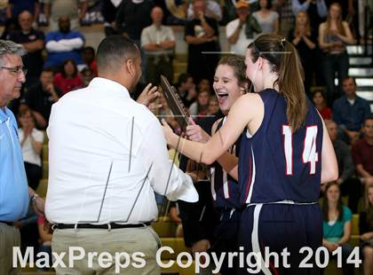 Thumbnail 1 in Justin-Siena vs. Arcata (CIF NorCal Regional D4 Final) photogallery.