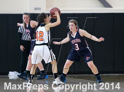 Thumbnail 2 in Justin-Siena vs. Arcata (CIF NorCal Regional D4 Final) photogallery.