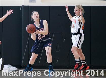 Thumbnail 3 in Justin-Siena vs. Arcata (CIF NorCal Regional D4 Final) photogallery.