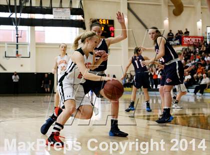 Thumbnail 3 in Justin-Siena vs. Arcata (CIF NorCal Regional D4 Final) photogallery.