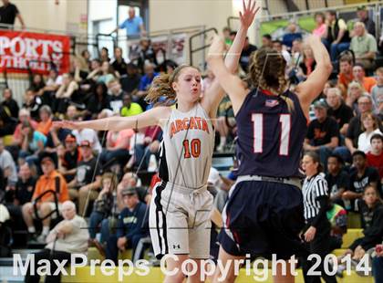 Thumbnail 2 in Justin-Siena vs. Arcata (CIF NorCal Regional D4 Final) photogallery.