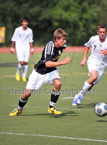 Thumbnail 2 in Farmington vs Lutheran North (Detroit Country Day Tournament) photogallery.