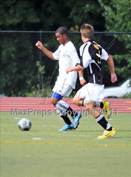 Thumbnail 1 in Farmington vs Lutheran North (Detroit Country Day Tournament) photogallery.