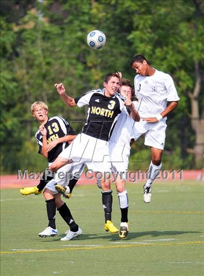 Thumbnail 3 in Farmington vs Lutheran North (Detroit Country Day Tournament) photogallery.