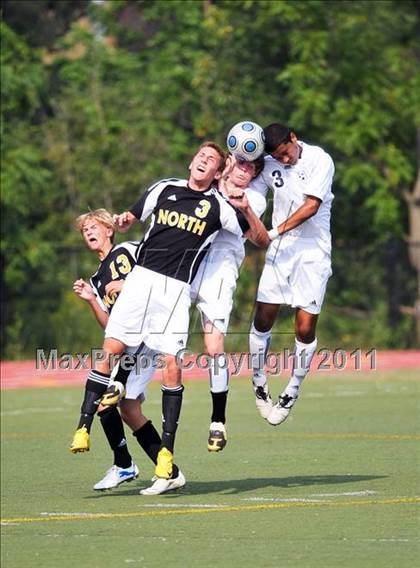 Thumbnail 2 in Farmington vs Lutheran North (Detroit Country Day Tournament) photogallery.