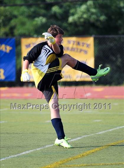 Thumbnail 1 in Farmington vs Lutheran North (Detroit Country Day Tournament) photogallery.