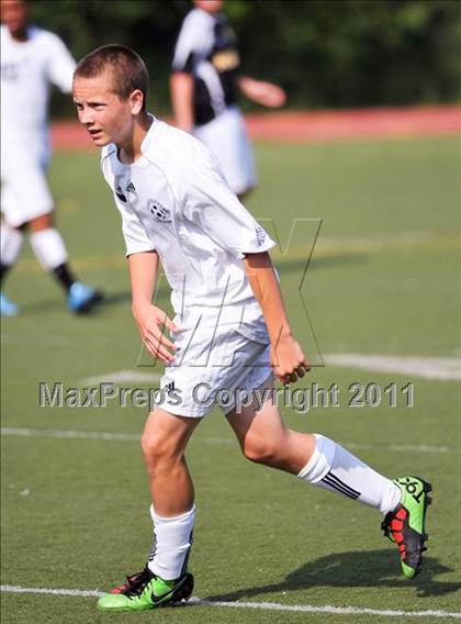 Thumbnail 2 in Farmington vs Lutheran North (Detroit Country Day Tournament) photogallery.