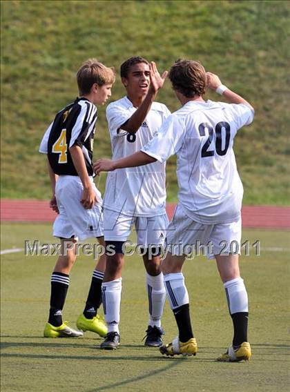 Thumbnail 2 in Farmington vs Lutheran North (Detroit Country Day Tournament) photogallery.