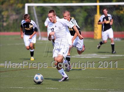 Thumbnail 2 in Farmington vs Lutheran North (Detroit Country Day Tournament) photogallery.