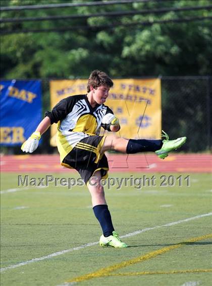 Thumbnail 3 in Farmington vs Lutheran North (Detroit Country Day Tournament) photogallery.